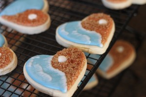 Beach Cake Pops and cookies by HCP Easy Roller