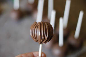 Pina Colada Cake Pops HCP Easy Roller8