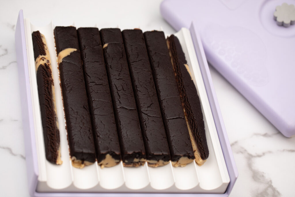 Slutty brownie cake pop in Easy Roller