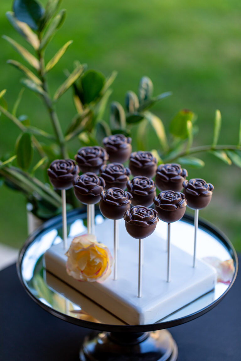 vertical Easy Rose Cake Pops
